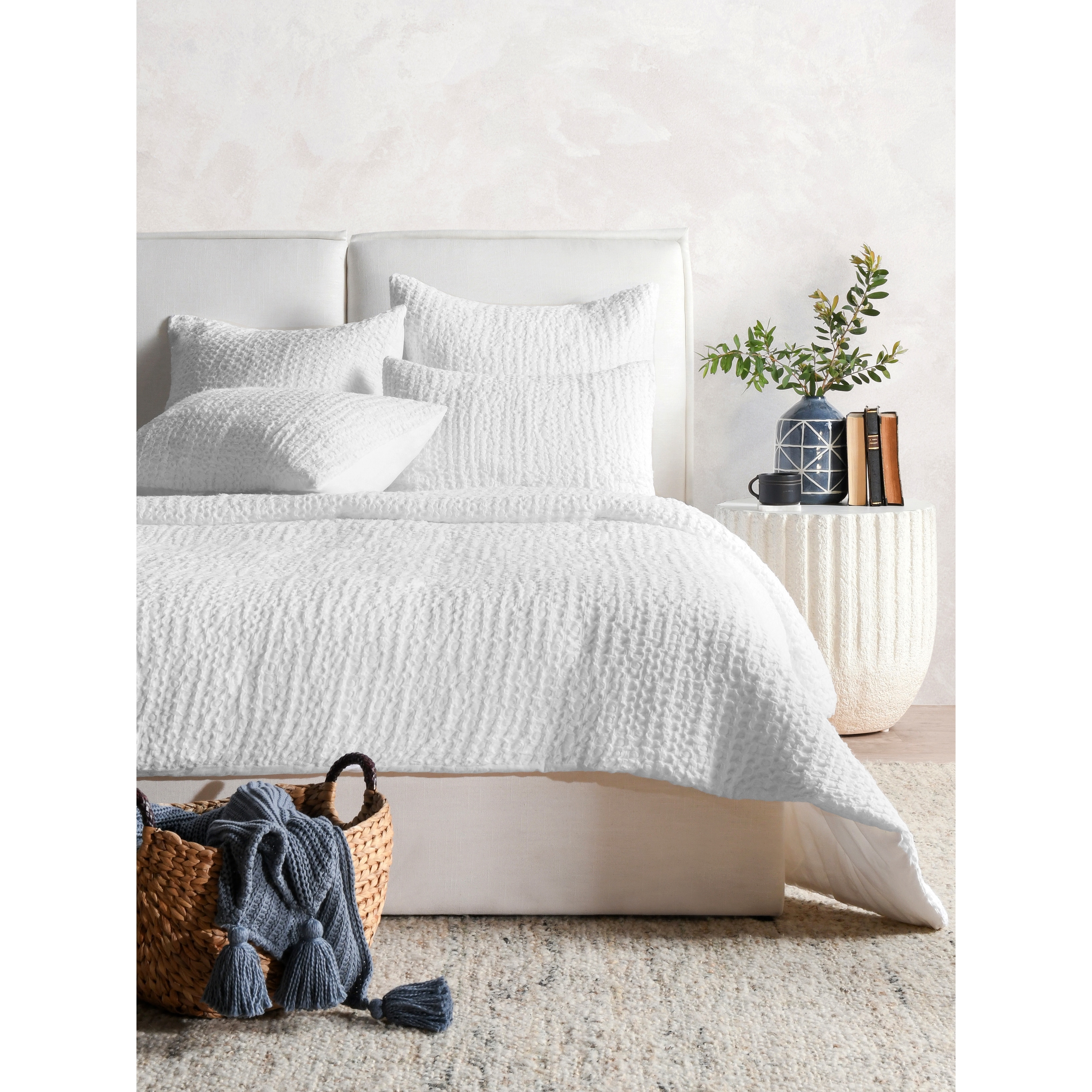 Villa by Classic Home Claire Linen Quilt