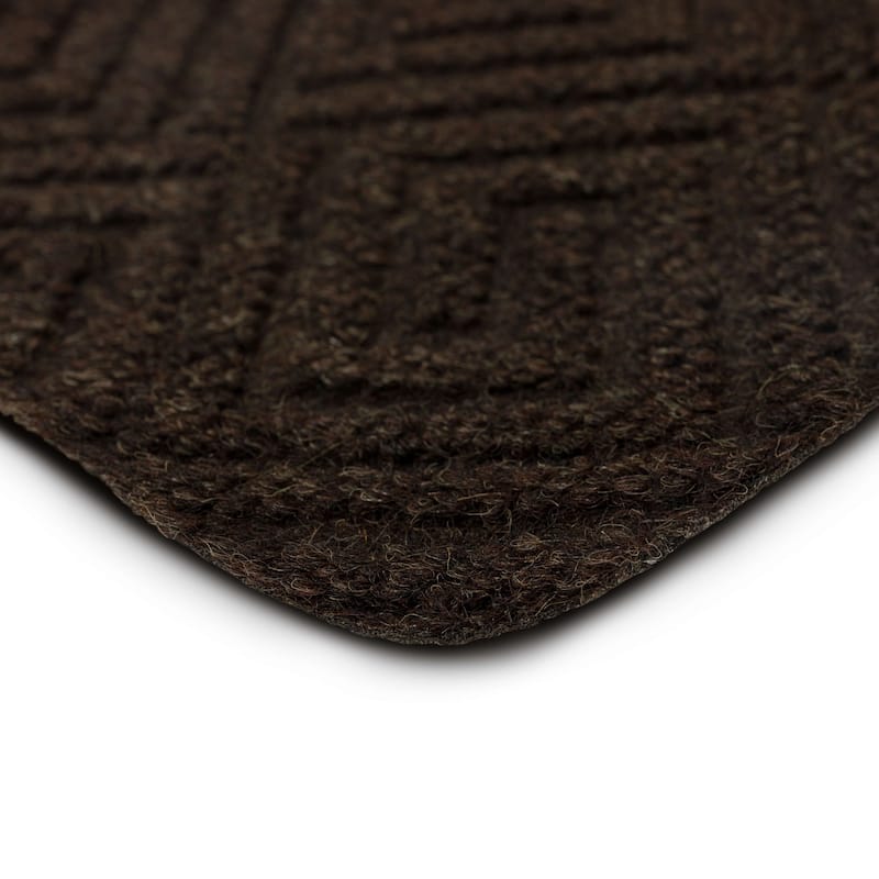 Mohawk Home Needlepunch Venice Stair Treads (Pack of 15) - 18" x 30"