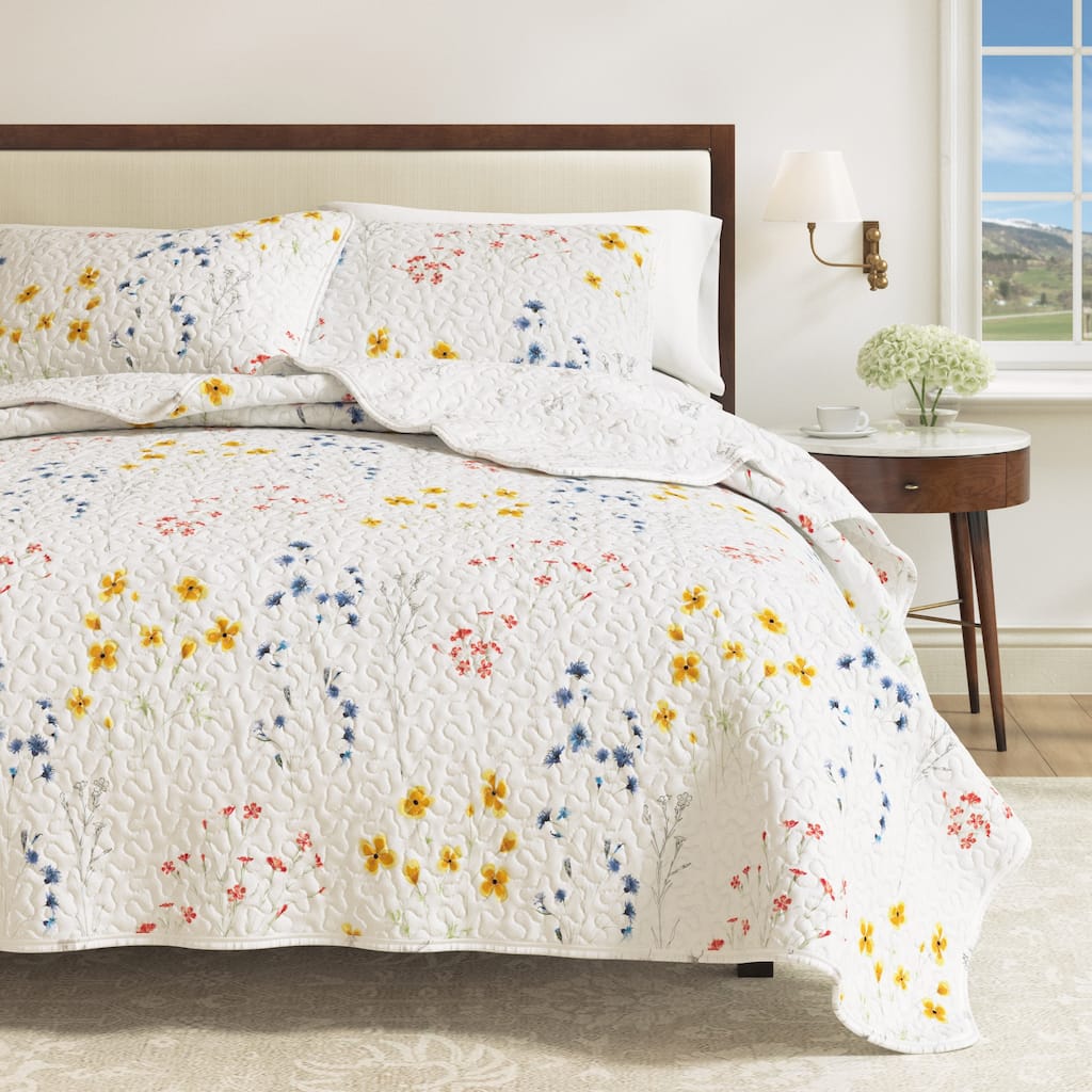 Linery & Co. Colorful Floral Quilt Set With Shams.