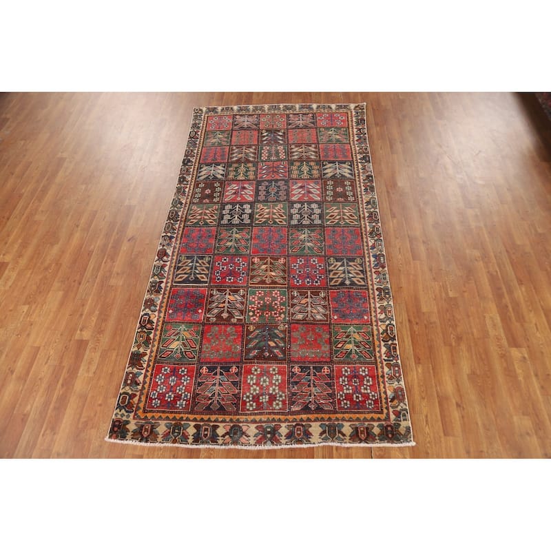 Traditional Bakhtiari Persian Vintage Rug Hand-Knotted Wool Carpet - 4'6"x 8'10"