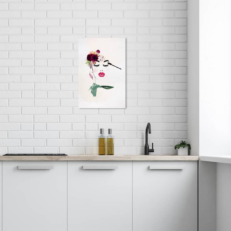 Wynwood Studio Fashion and Glam Ava's Dream White and Glam Wall Art Canvas Print - 24 x 16