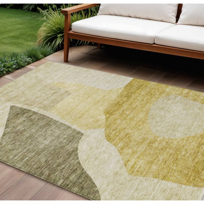 HomeRoots Abstract Transitional Rectangle Outdoor Rug - 9' X 12'