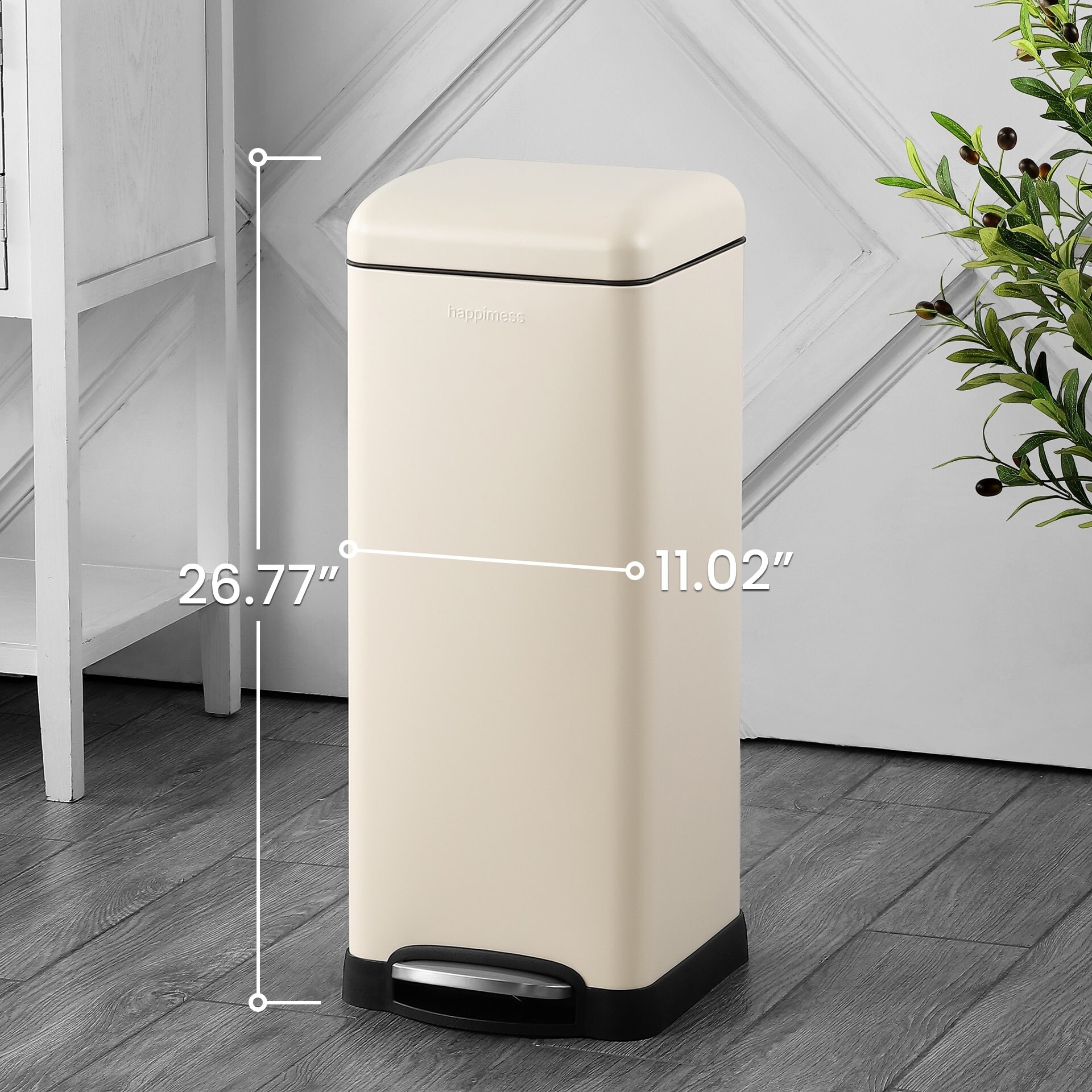 happimess Betty Retro 8-Gallon Step-Open Trash Can ...