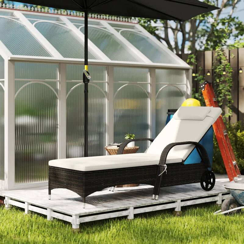 Outdoor Rattan Chaise Lounge,5 Level,Recliner,Wheels,Cushion,Headrest