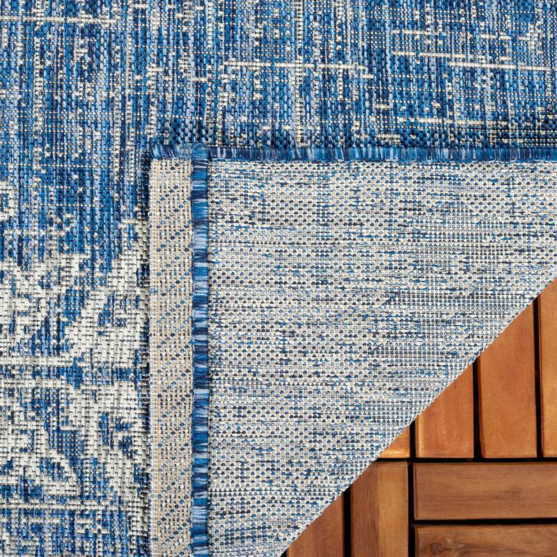 SAFAVIEH Courtyard Mami Transitional Rug