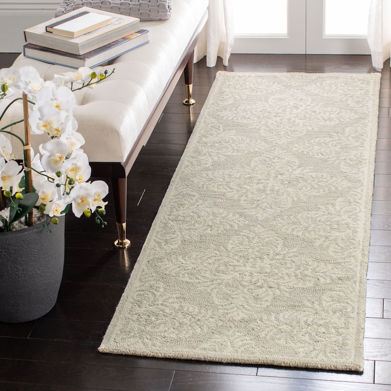 SAFAVIEH Handmade Micro-Loop Sarma Wool Rug - 2'3" x 7' Runner - Silver/Ivory - Runner