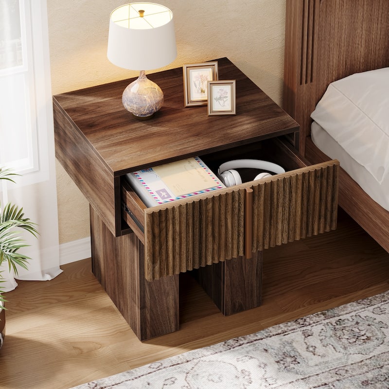 Modern Nightstand with Fluted Desigh, Bedside Table with Drawer