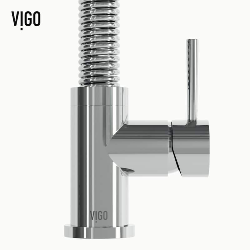 VIGO Edison 19" H Single Handle Pull-Down Sprayer Kitchen Faucet