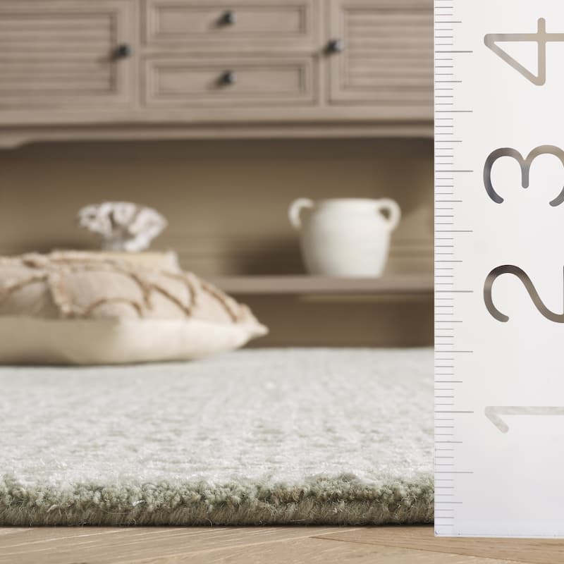 SAFAVIEH, Handmade Glamour Finnbjorg Modern Rug