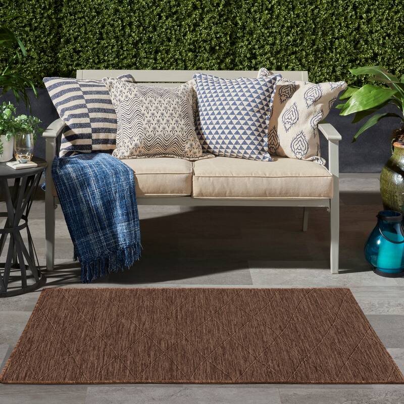 Nourison Practical Solutions Indoor/Outdoor Geometric Area Rug