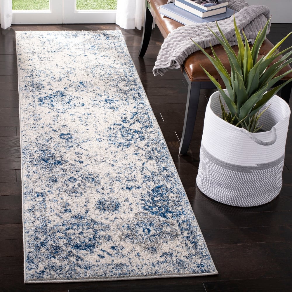 SAFAVIEH Madison Bettylou Boho Chic Distressed Area Rug