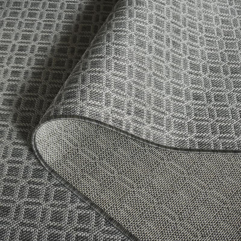 SAFAVIEH Terrace Ganit Indoor/Outdoor Washable Backyard Patio Rug