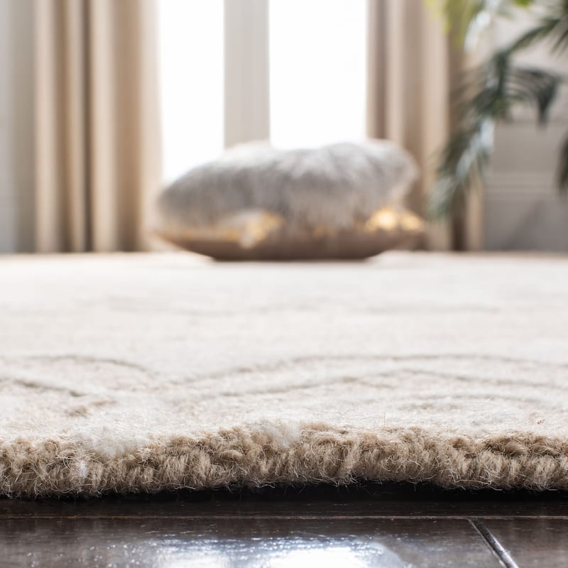 SAFAVIEH, Handmade Bella Willien Modern Floral Wool Rug