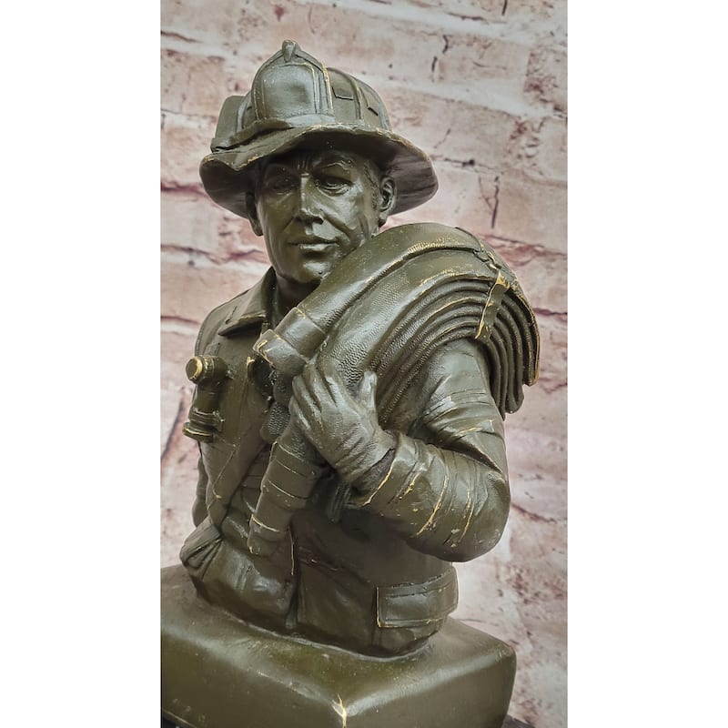 Bronze Firefighter Bust Sculpture – Heroic Tribute Statue