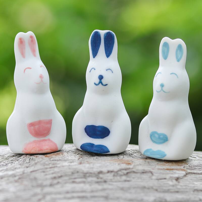 Novica Handmade Sweet Reunion Ceramic Figurines (Set Of 3)