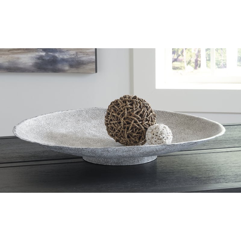 Moises Bowl - 20"W x 20"D x 3"H - White