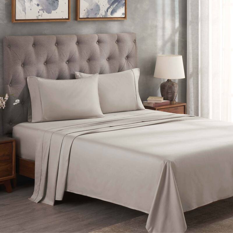 Superior Egyptian Cotton 300 Thread Count Solid Bed Sheet Set