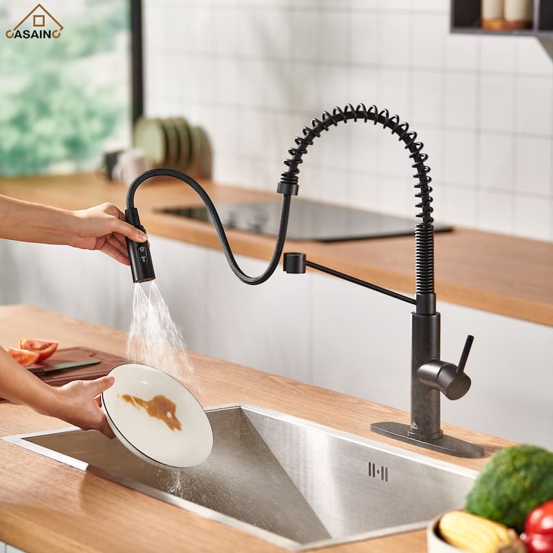 Single Handle Pull Down Sprayer Kitchen Faucet