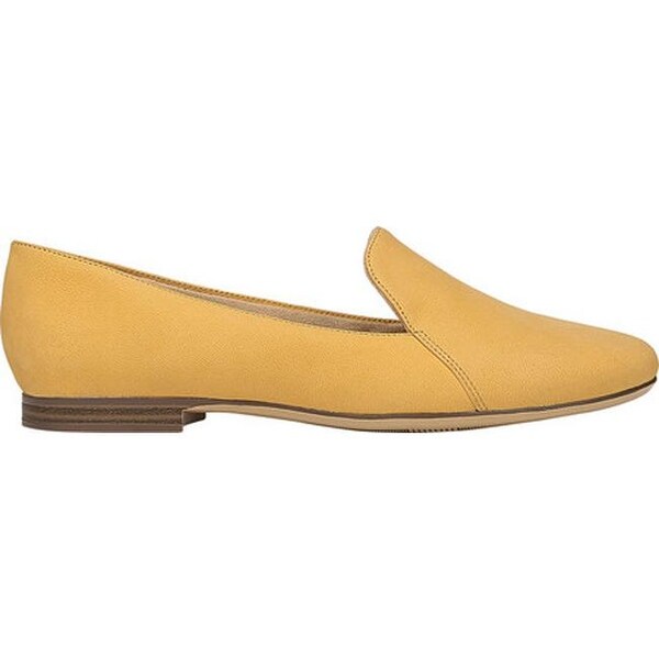 naturalizer yellow shoes