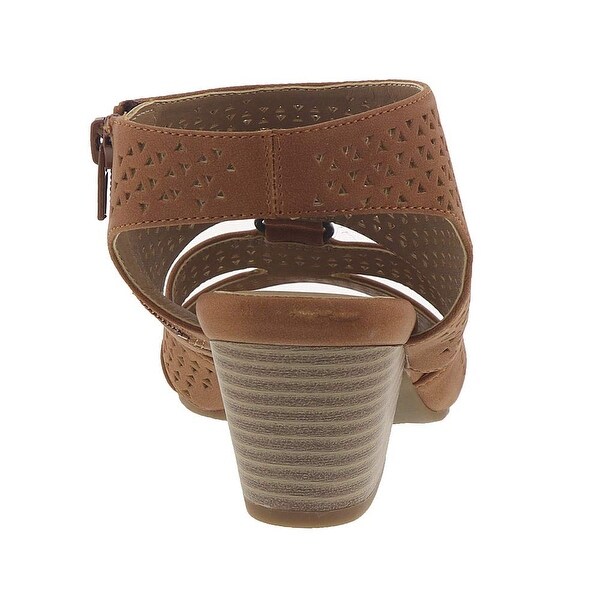 dez sandals from soul by naturalizer