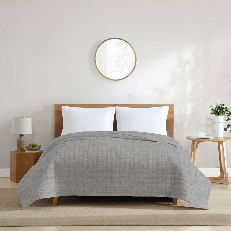 Jennifer Adams Lux Ultra-Soft Lightweight California Square Quilt