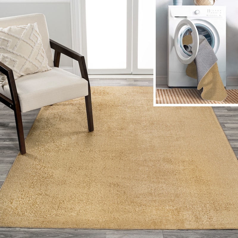 JONATHAN Y Fawning Classic Solid Low-Pile Machine-Washable Terra Area Rug