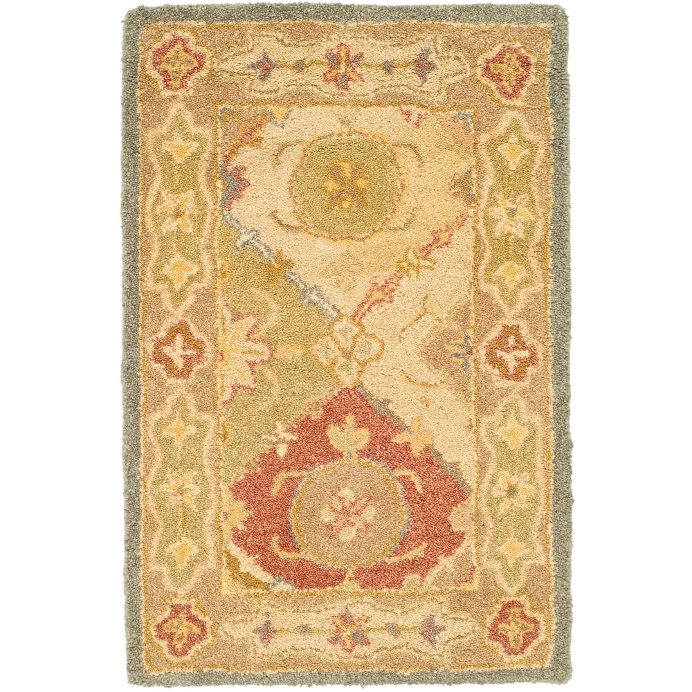 SAFAVIEH Handmade Antiquity Claudiane Traditional Oriental Wool Rug