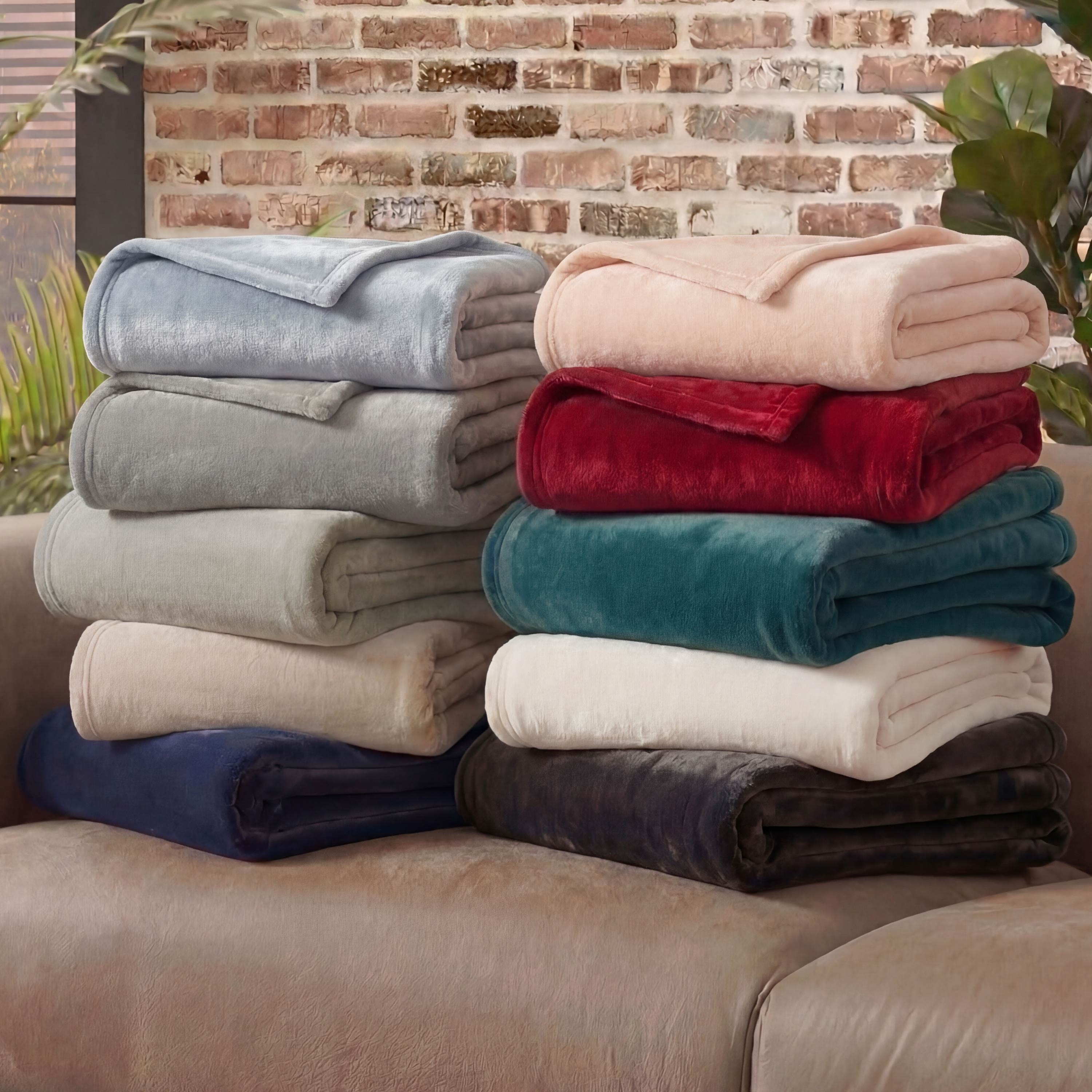 Lucky Brand Solid Plush Throw Blankets - Overstock - 43032162