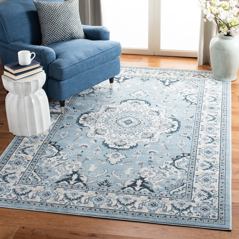 SAFAVIEH Isabella Kristy Vintage Oriental Rug - 5'3" x 7'6" - Light Blue/Cream