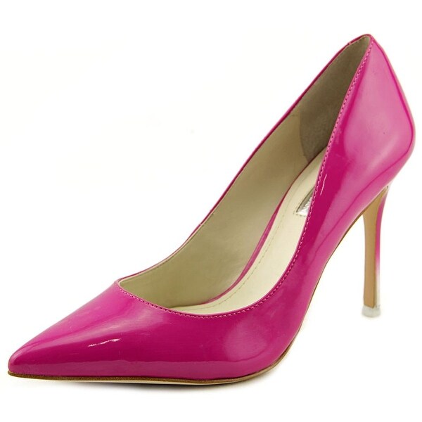 magenta pumps