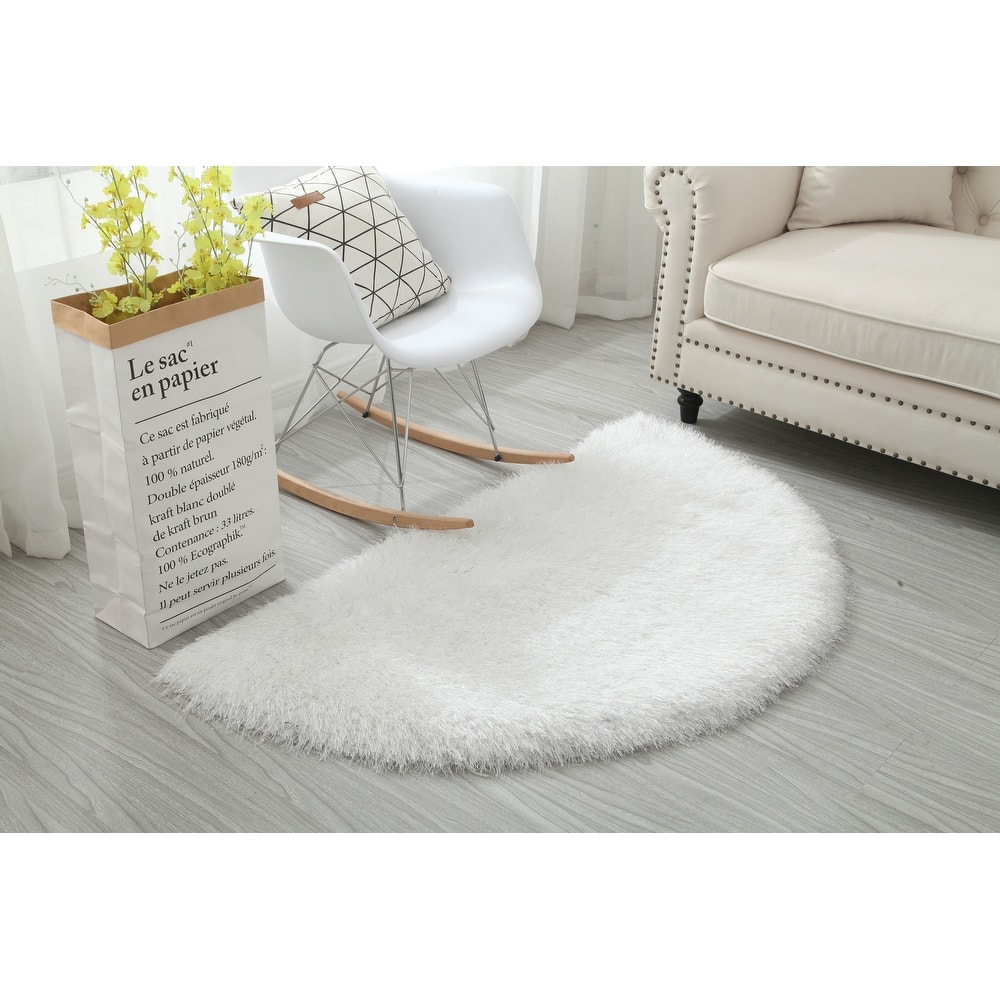 Manhattan Polyester Half Moon Area Rug, 2.5' x 4.5' - 2'5'' X 4'5''