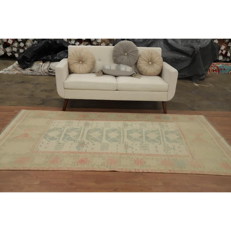 Hand Woven Oriental 100% Wool Carpet Southwestern Tribal Beige & Ivories Kilim Area Rug - 8' 2'' X 4' 10''