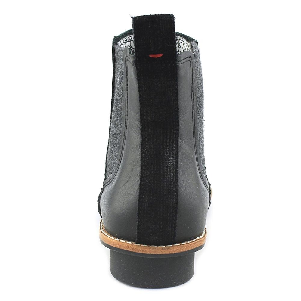 ed ellen degeneres waide chelsea boot