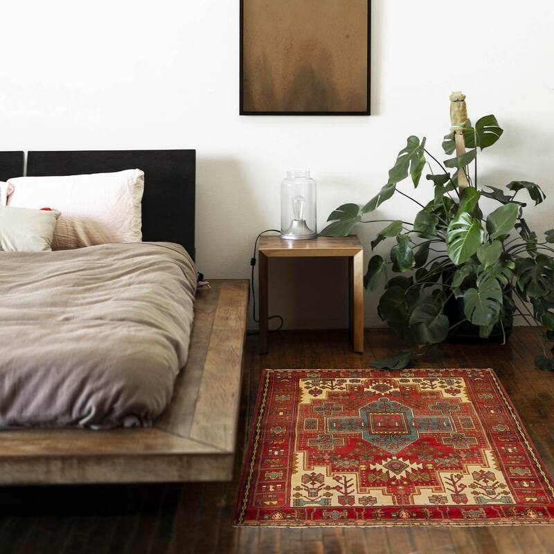 ECARPETGALLERY Hand-knotted Konya Anatolian Red Wool Rug - 4'9 x 6'1