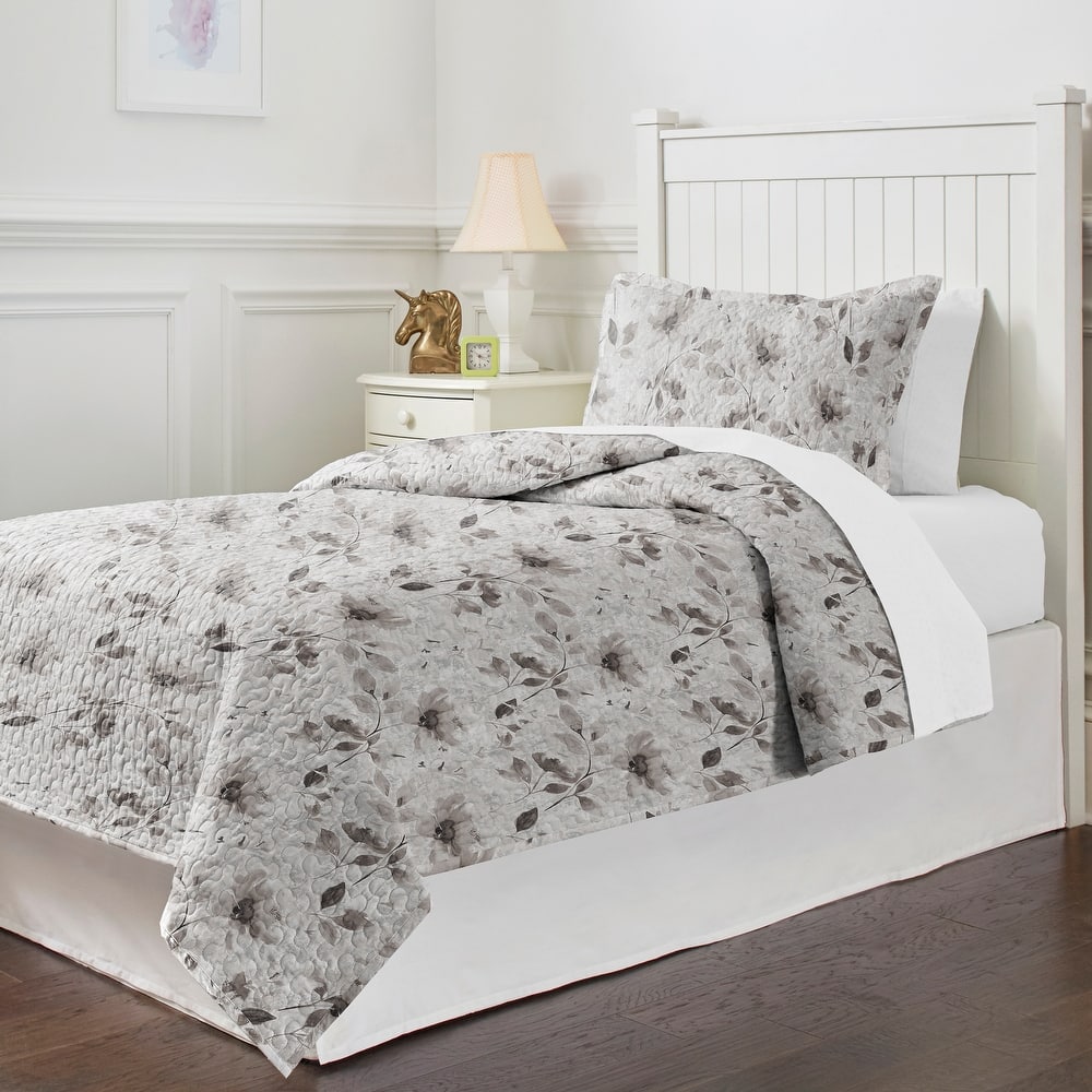 Pointehaven Percale Cotton Oversized Printed Scroll Design Quilt Set