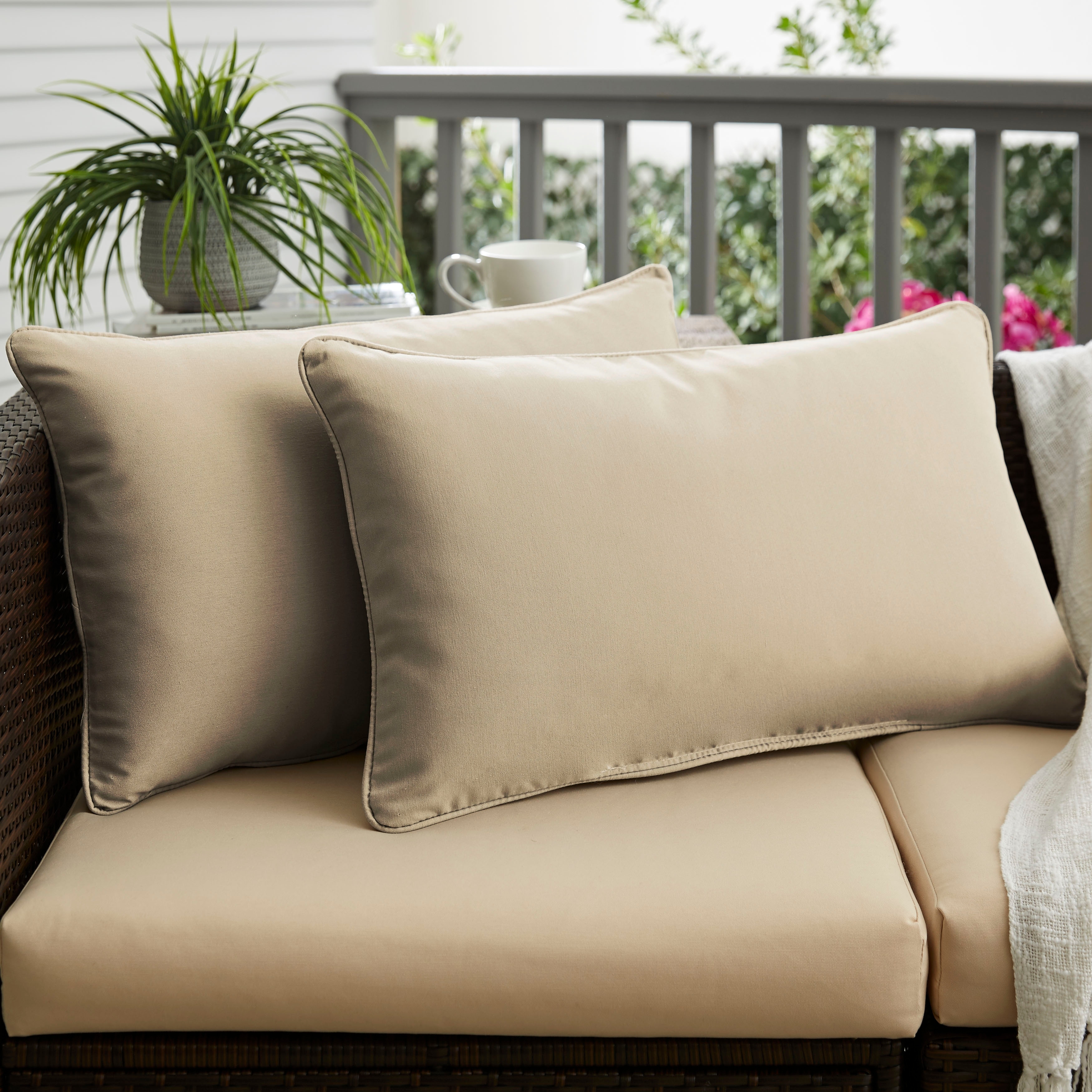 Beige Indoor/ Outdoor Pillow Set