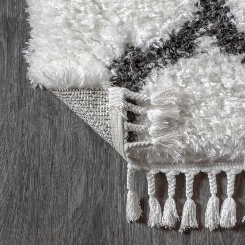 Beni Shag Trellis Ivory/Charcoal Area Rug