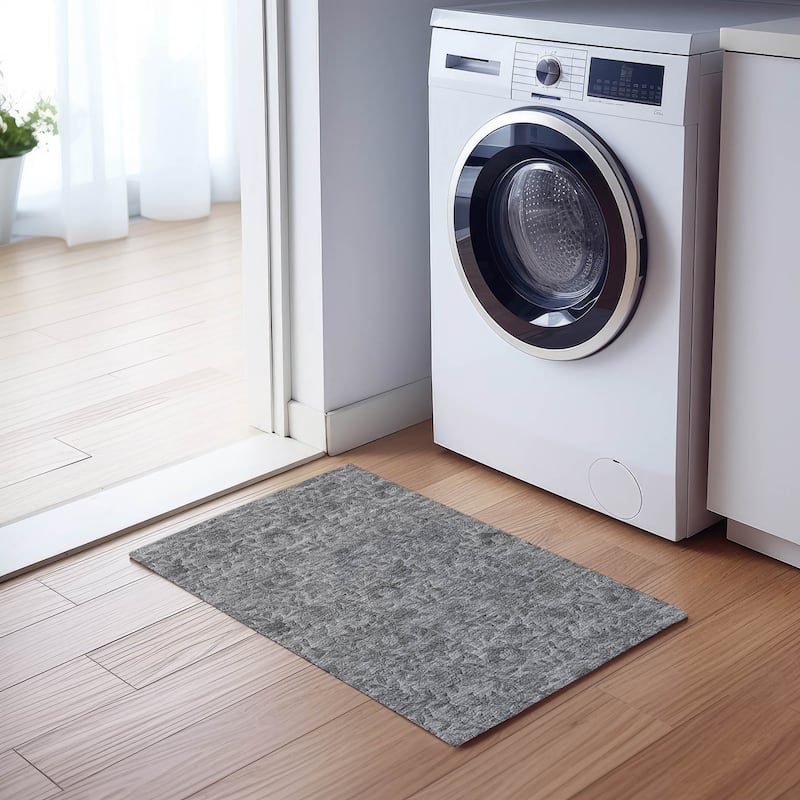 Machine Washable Indoor/ Outdoor Chantille Floral Rug