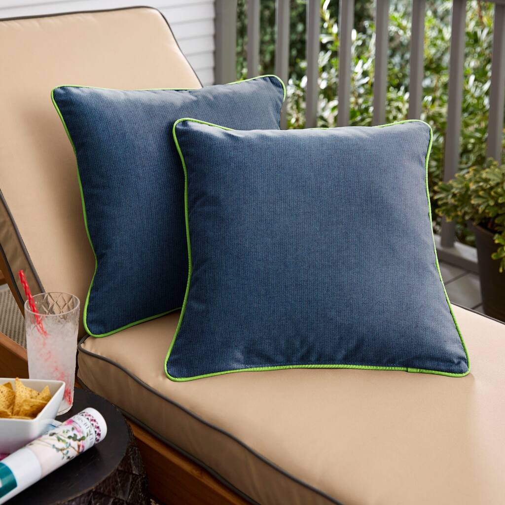 Sunbrella Spectrum Indigo/ Canvas Macaw Indoor/ Outdoor Pillow Set