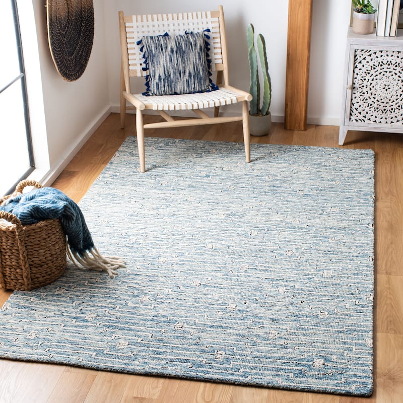 SAFAVIEH Handmade Micro-Loop Gatienne Modern Wool Rug - 4' x 6' - Light Blue/Ivory