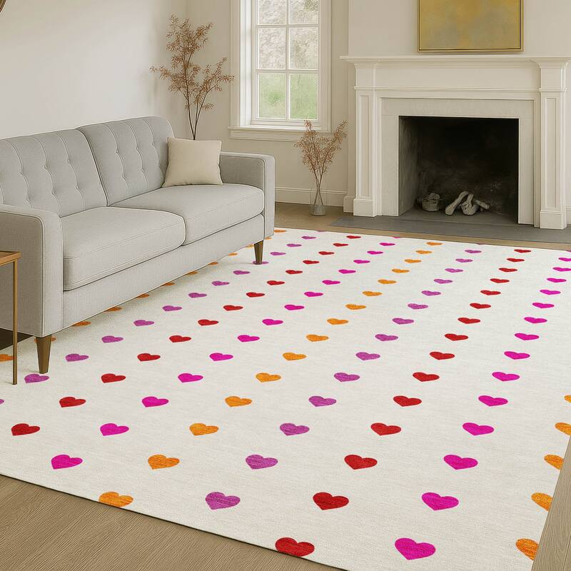Machine Washable Indoor/ Outdoor Modern Hearts Chantille Rug