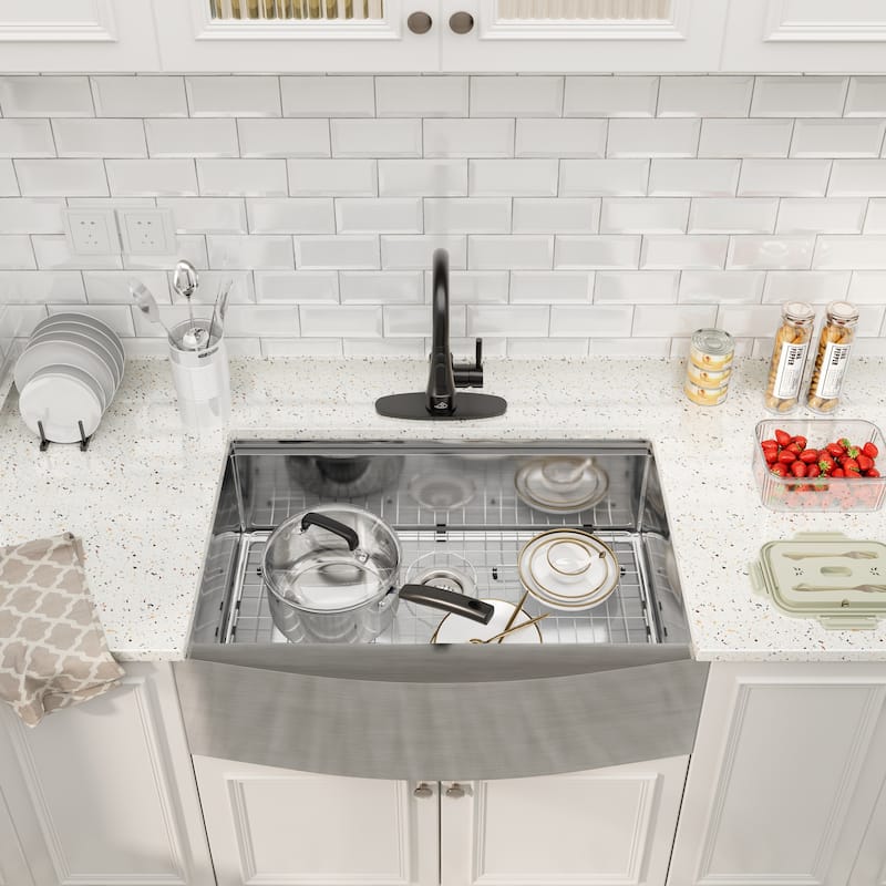 Farmhouse/Apron-Front Brushed Stainless Steel Workstation Kitchen Sink with Two-Function Pull-Down Faucet and Accessories