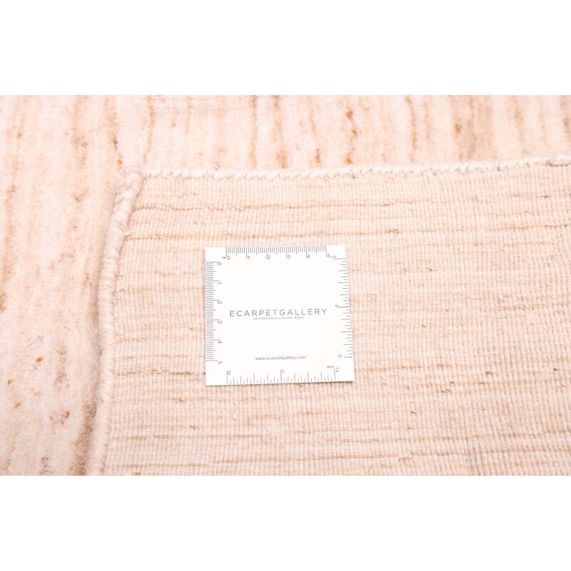 ECARPETGALLERY Hand Loomed Ananda Cream Wool Rug - 5'5 x 7'9