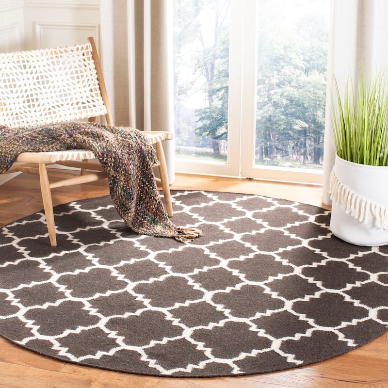 SAFAVIEH Handmade Flatweave Dhurries Taalke Modern Wool Rug - 8' Round - Brown/Ivory