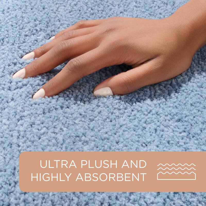 TOWN & COUNTRY EVERYDAY Ultra Plush Solid Tufted Toilet Lid Cover, Soft and Absorbent, Non-Slip Cover, Machine Washable