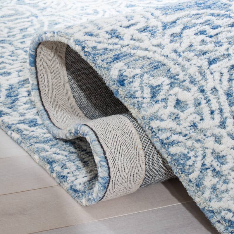 SAFAVIEH Handmade Metro Lorenzina French Country Wool Rug