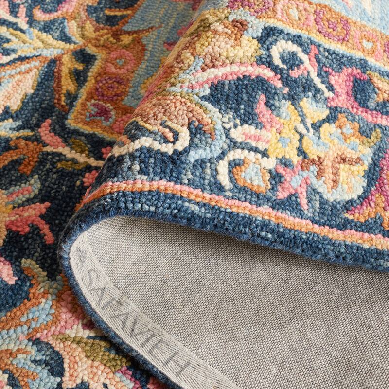 SAFAVIEH Handmade Savonnerie Deep Traditional Wool Rug