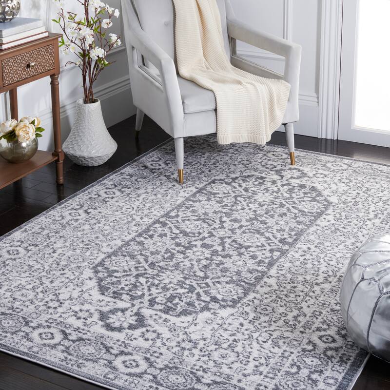 SAFAVIEH Toscana Arie Oriental Rug - 6'7" Square - Ivory/Dark Grey
