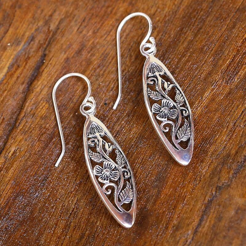NOVICA Sterling Silver Spring Daisy Handmade Dangle Earrings (Thailand) - 1.9*0.4