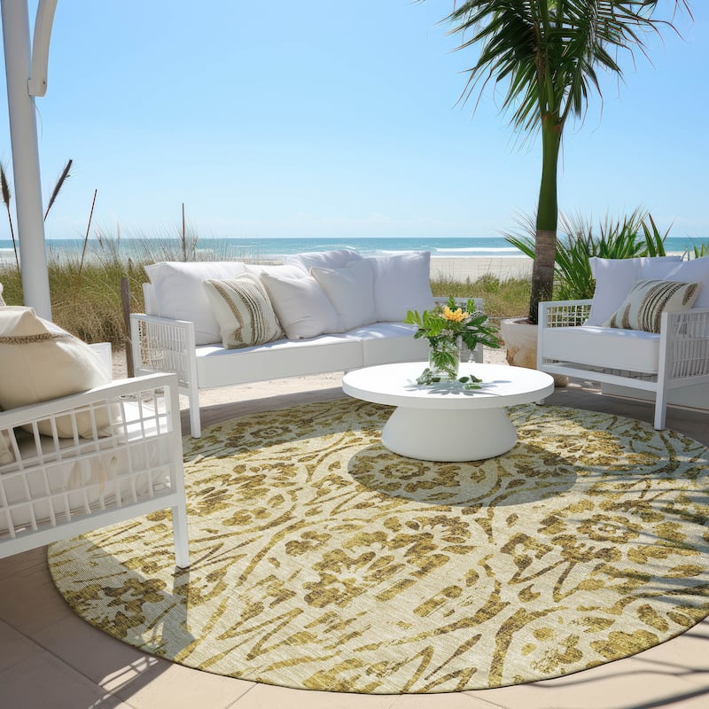 Machine Washable Indoor/ Outdoor Chantille Distressed Traditional Rug - Gold - 8' x 8'